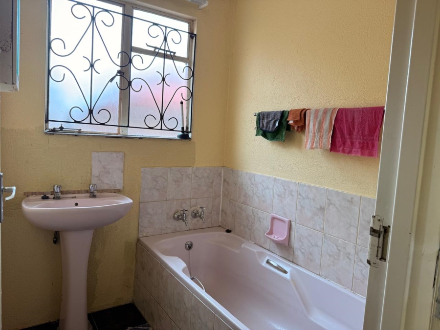 3 Bedroom Property for Sale in Tlhabane West North West